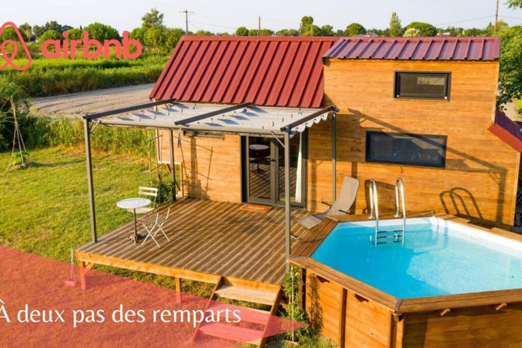 séjour insolite et écologique dans une Tiny house Aigues-Mortes Esterno foto